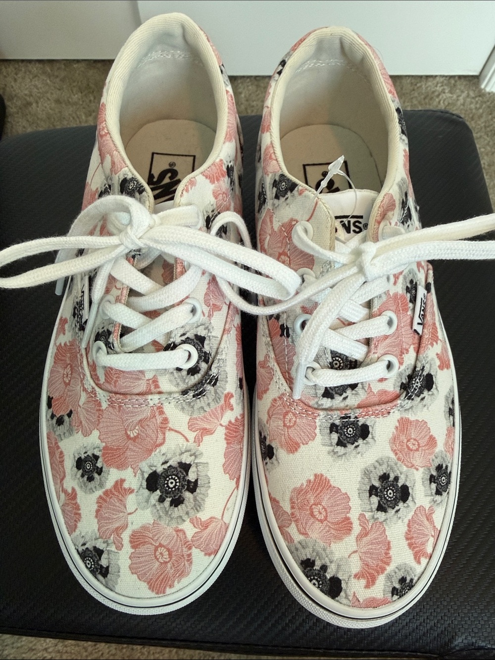 Vans Off The Wall 721356 Pink/ Black Flower Print Shoes Woman's Size 7.5